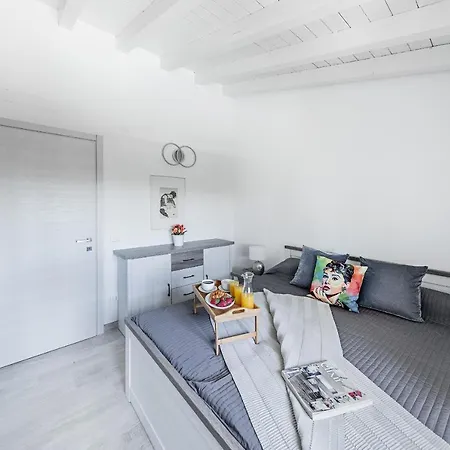 Gli Oleandri By Wonderful Italy Apartment Polpenazze del Garda