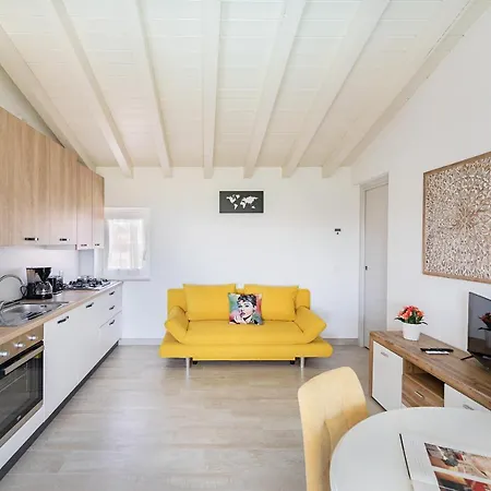 Apartment Gli Oleandri By Wonderful Italy Polpenazze del Garda
